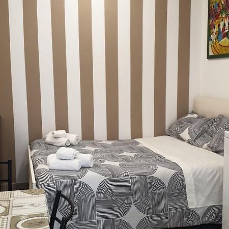 Mini Loft - Bari Centro - A Due Passi Dal Mareアパートメント エクステリア 写真
