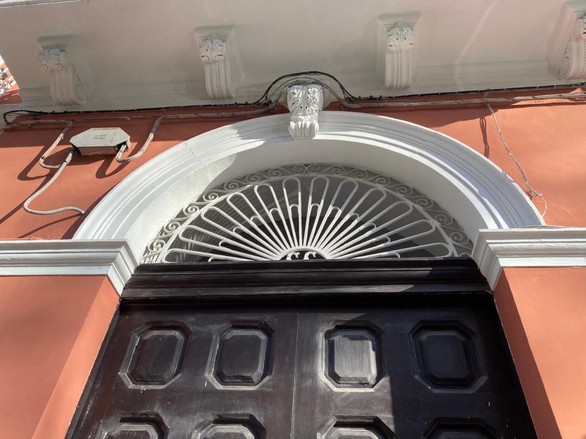 Mini Loft - Bari Centro - A Due Passi Dal Mareアパートメント エクステリア 写真